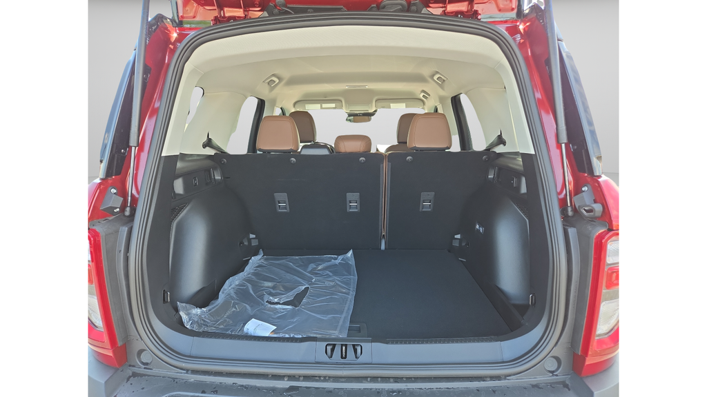 New 2026 Ruby Red Metallic Tinted Clearcoat Ford Outer Banks® image 26