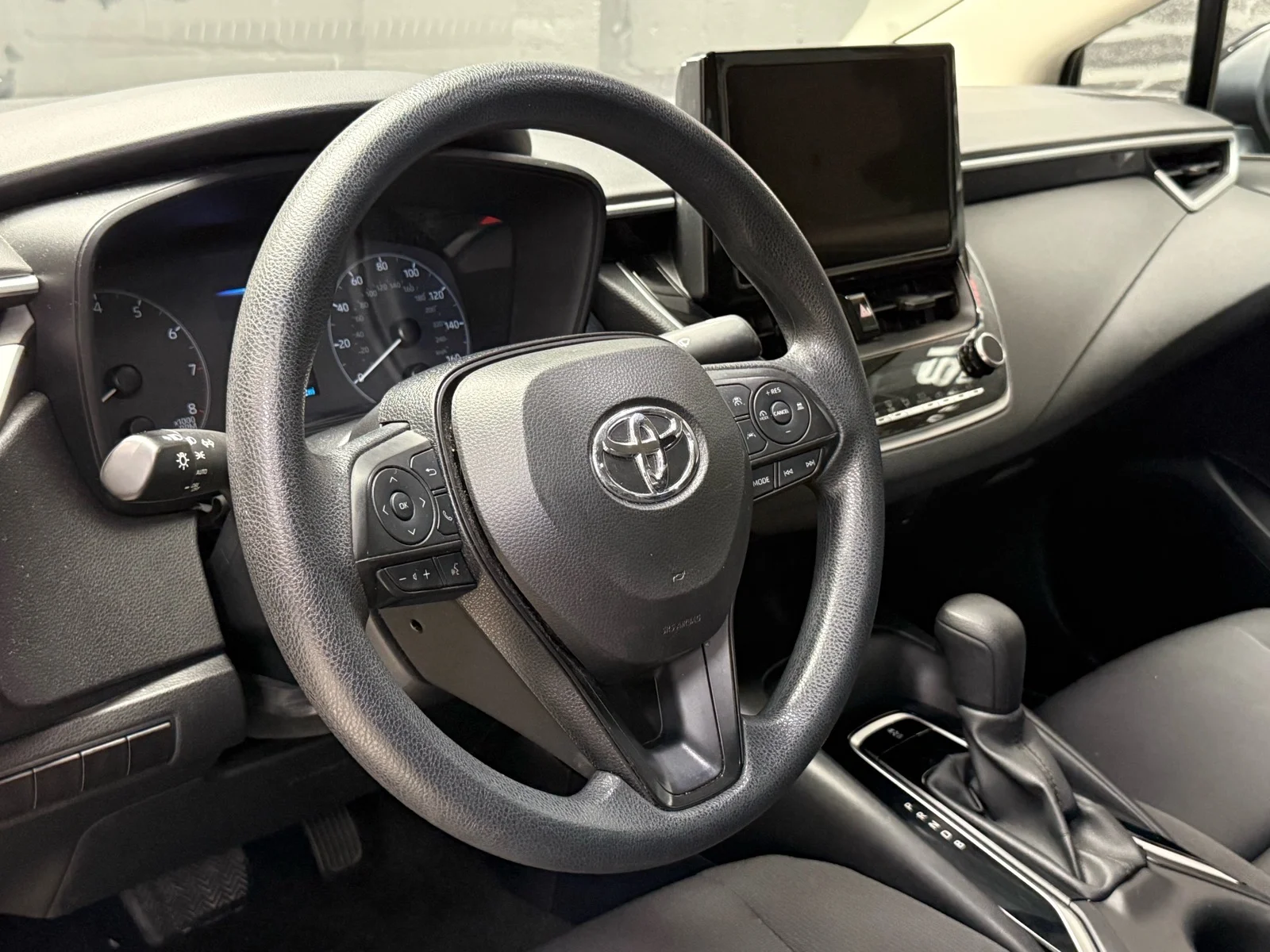 Used 2024 Midnight Black Metallic (218) Toyota LE image 9