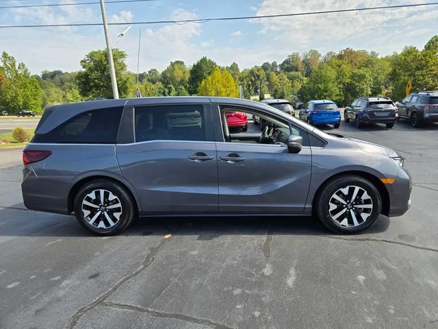 Used 2025 Gray Honda EX-L image 9