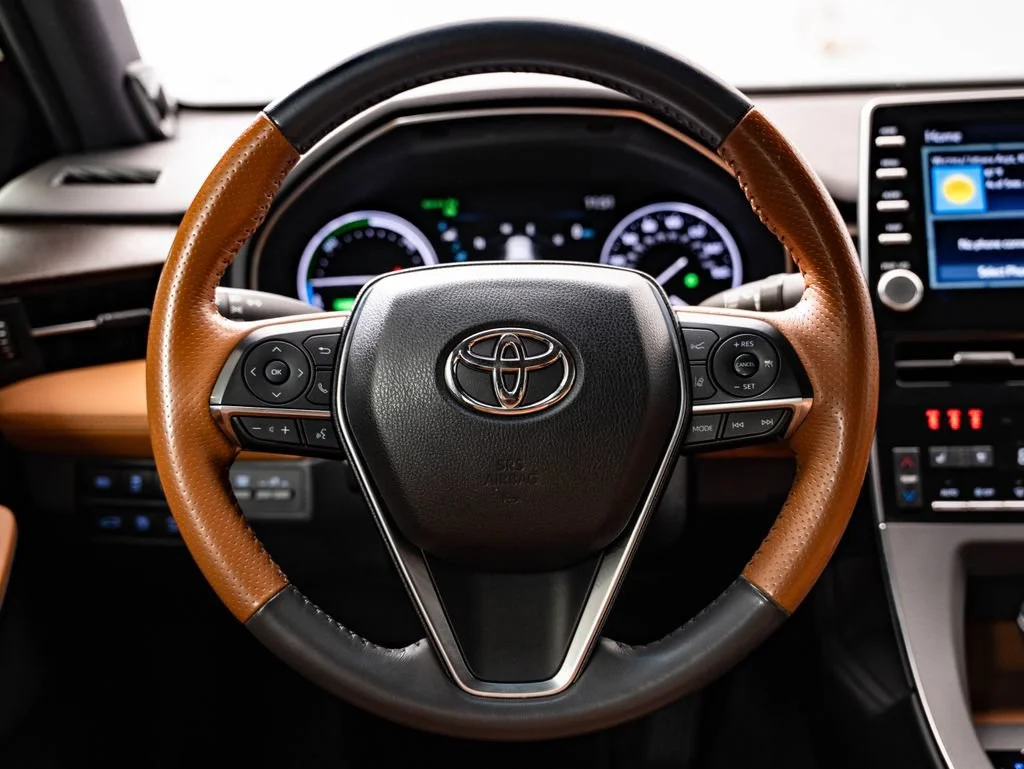 Used 2020 Ruby Flare Pearl Toyota Limited image 41