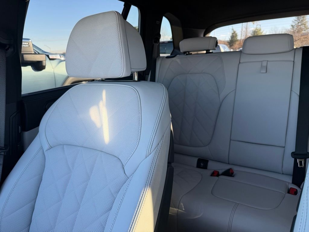 2026 BMW X5 40i - Photo 10