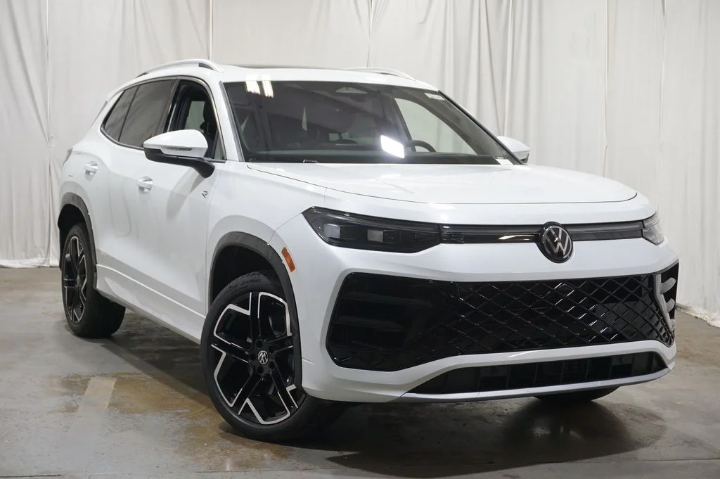 New 2026 White Volkswagen 2.0T SEL R-Line Turbo image 2