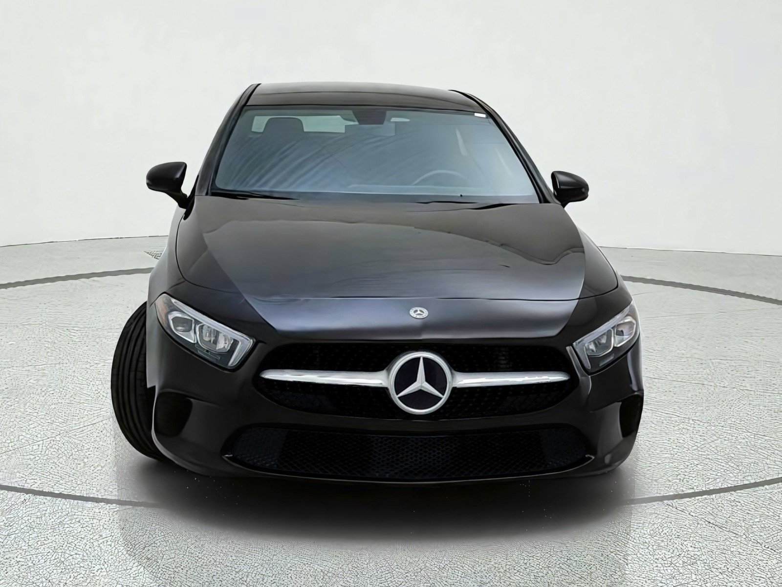 Used 2020 Night Black Mercedes-Benz A 220 image 3