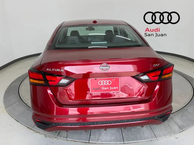 Used 2021 Red Nissan 2.5 SV image 34
