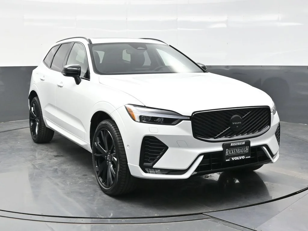 2026 Volvo XC60 B5 Ultra Black Edition Theme AWD's photo