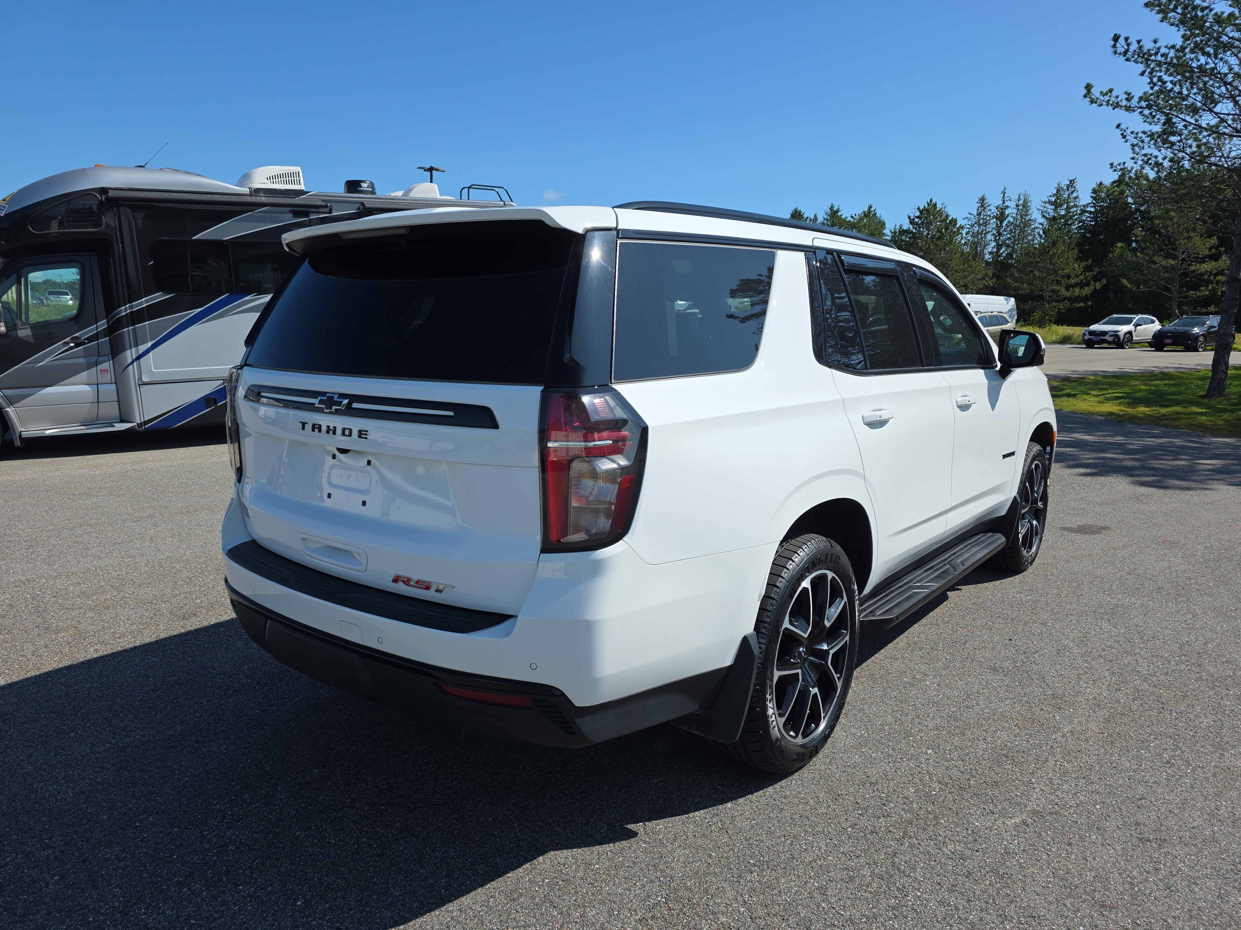 Used 2023 Summit White Chevrolet RST image 5