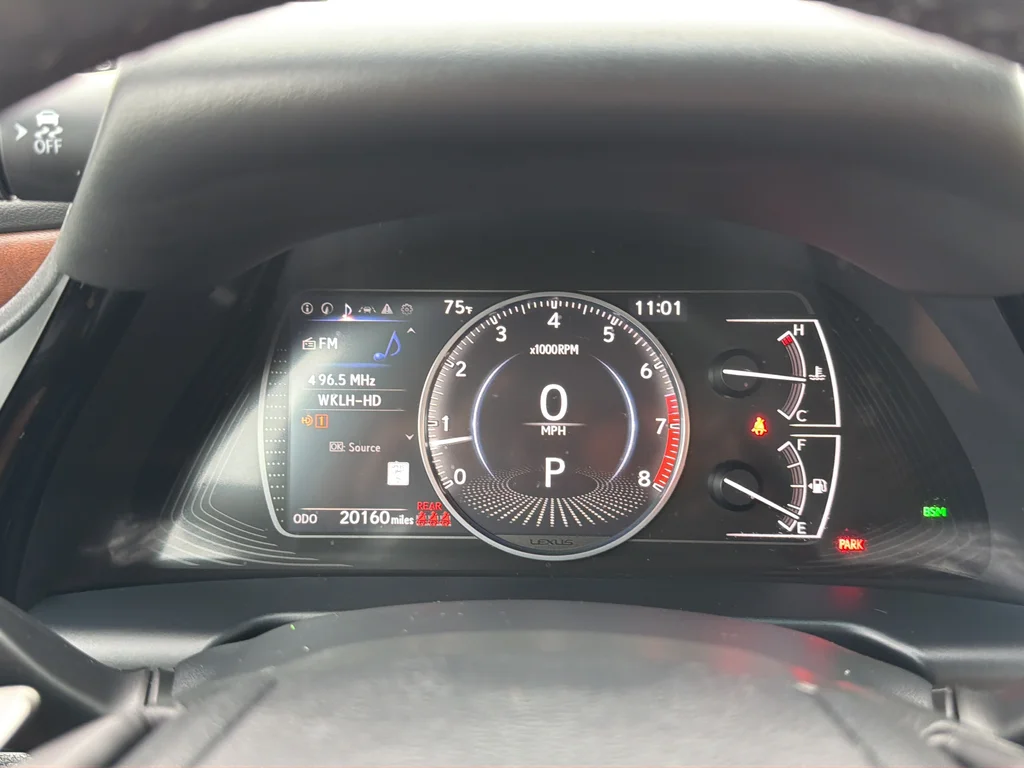 Used 2024 White Lexus 350 image 12