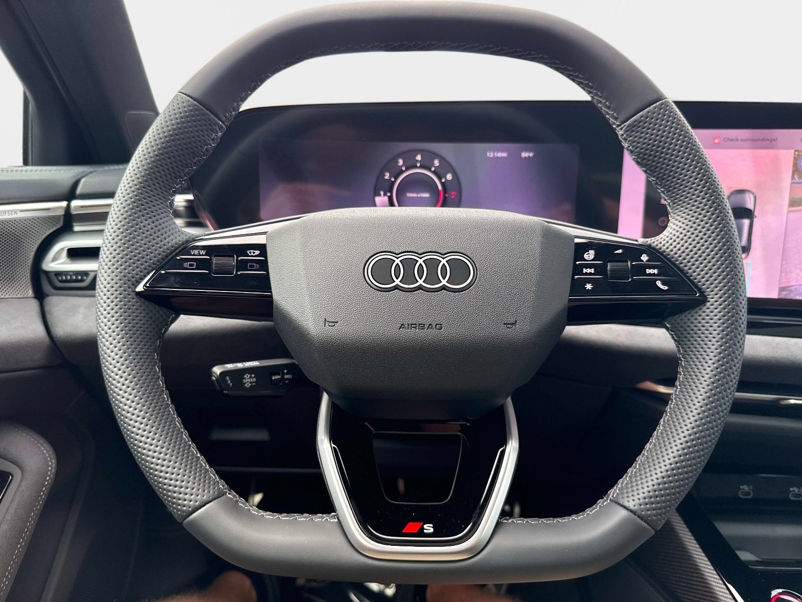 New 2026 Daytona Gray Pearl Effect Audi Premium Plus image 27