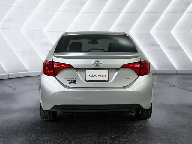 Used 2019 Silver Toyota SE image 5