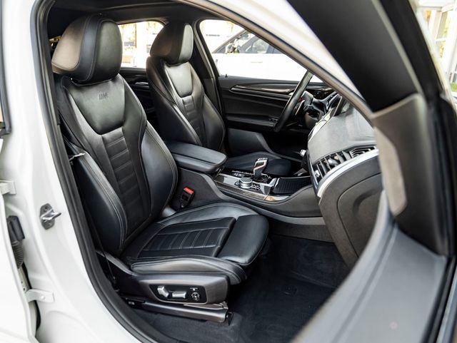 Used 2020 Alpine White BMW Base image 33