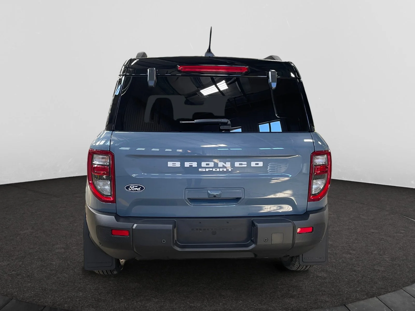 New 2026 Azure Grey Metallic Tri-Coat Ford Outer Banks image 4
