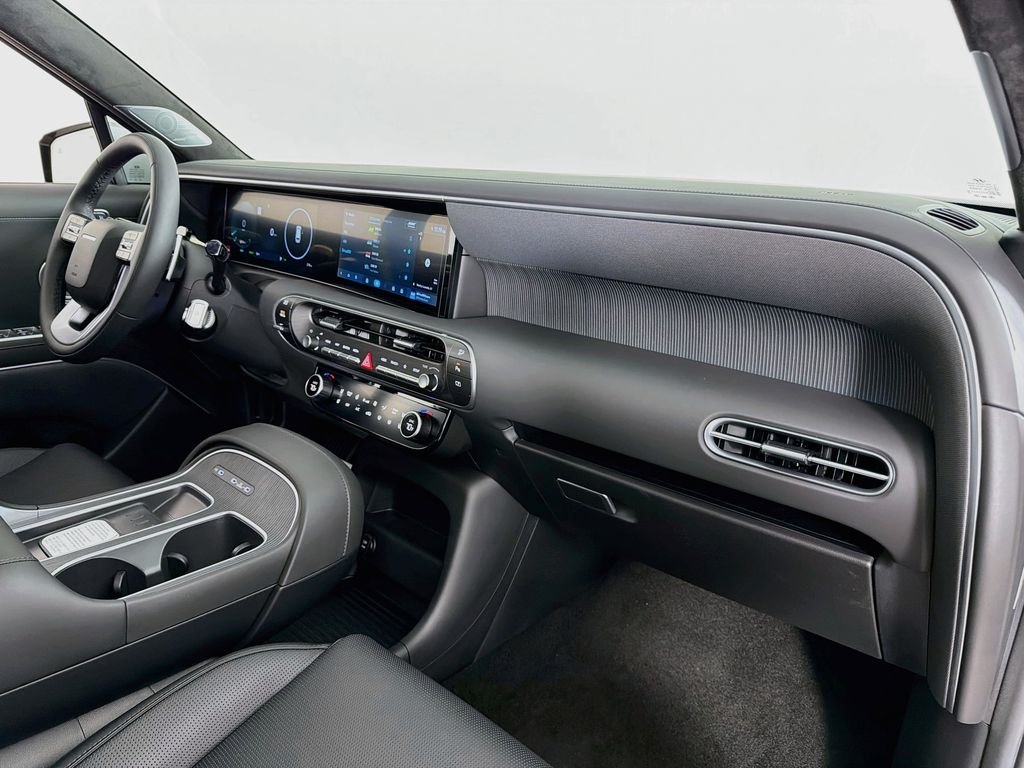 New 2027 Shimmering Silver Hyundai Calligraphy image 32