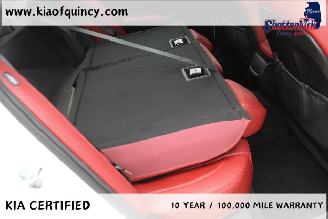 Used 2024 White Kia GT-Line image 18