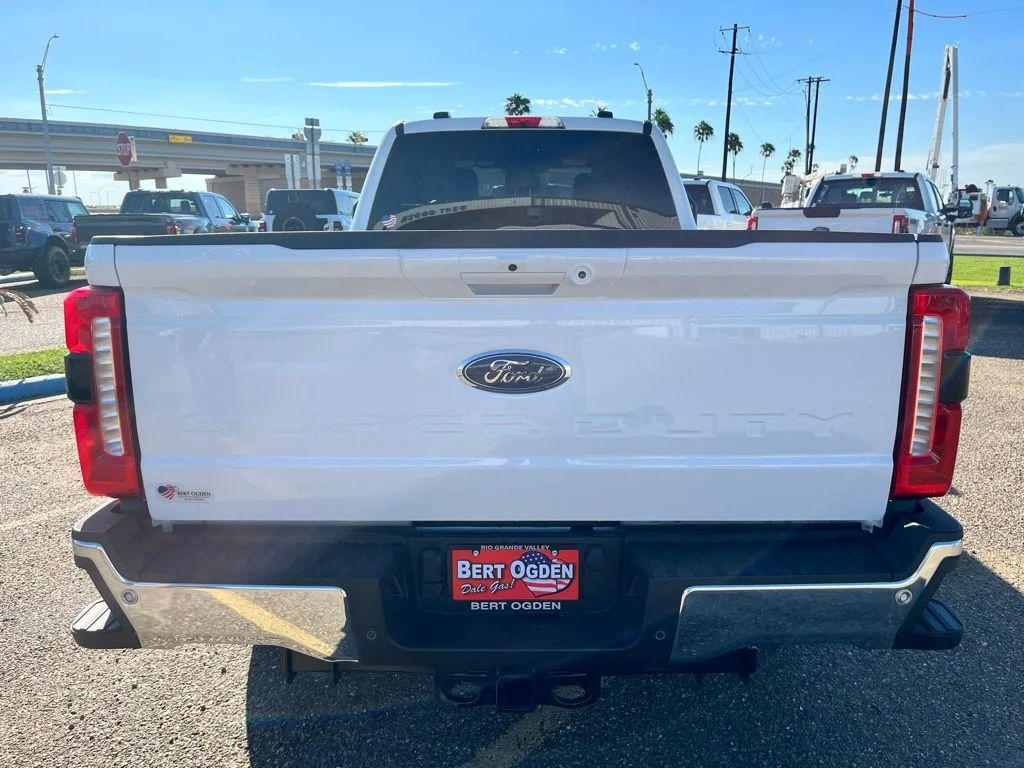 2026 Ford F-350 Super Duty Lariat - Photo 6