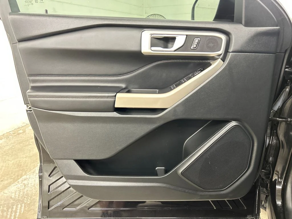 Certified Used 2023 Black Ford XLT image 17