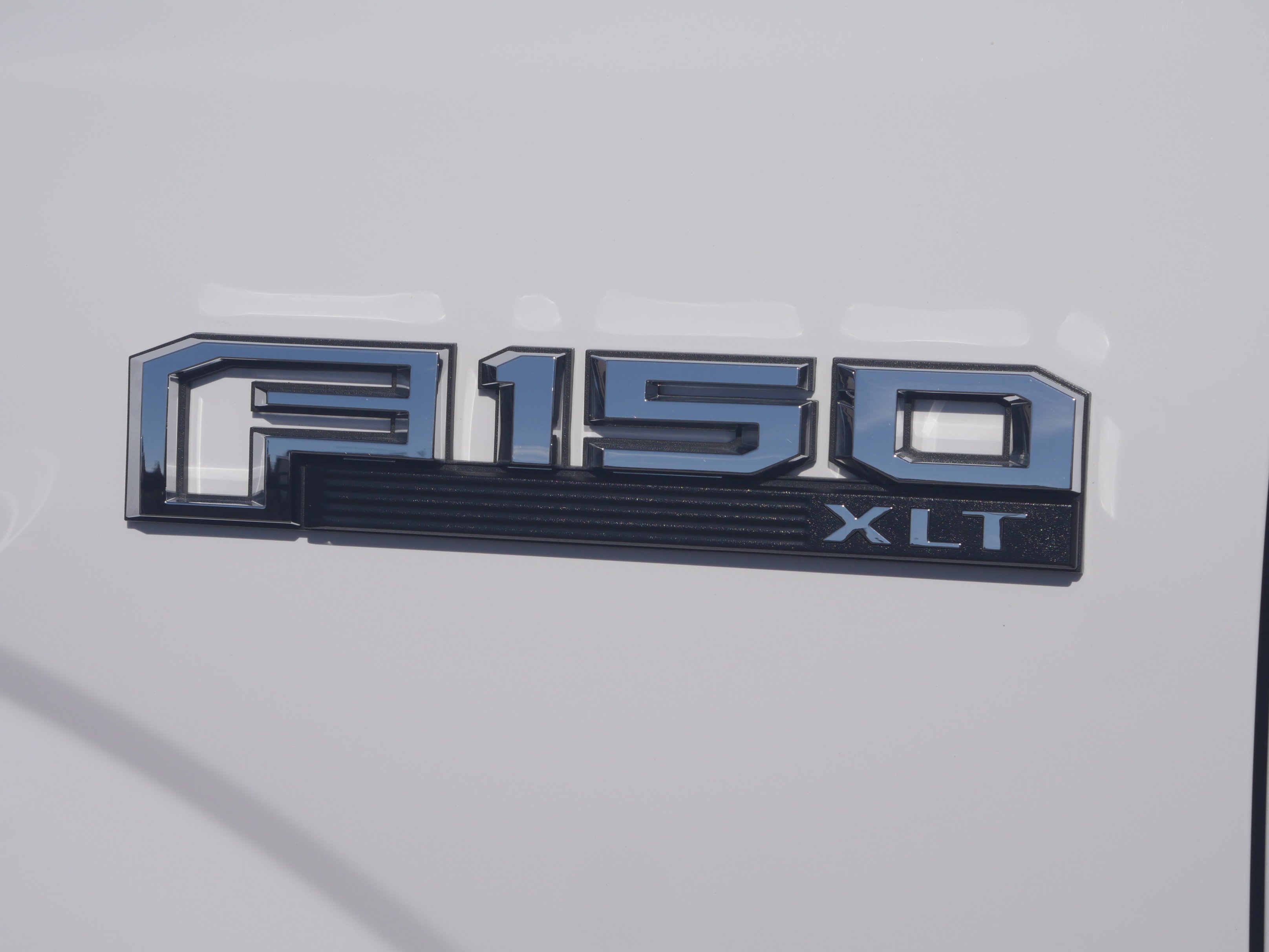 Used 2020 Oxford White Ford XLT image 16