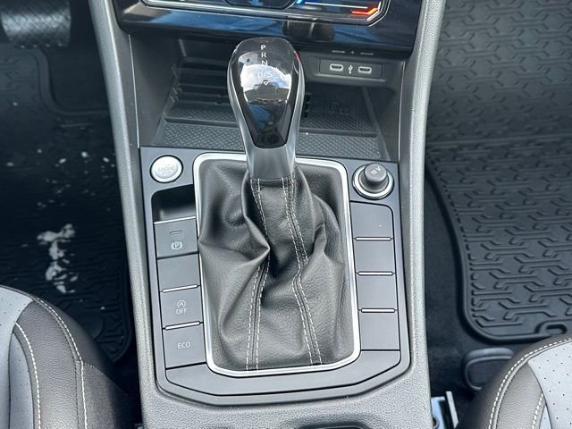 2025 Volkswagen Jetta SE - Photo 33