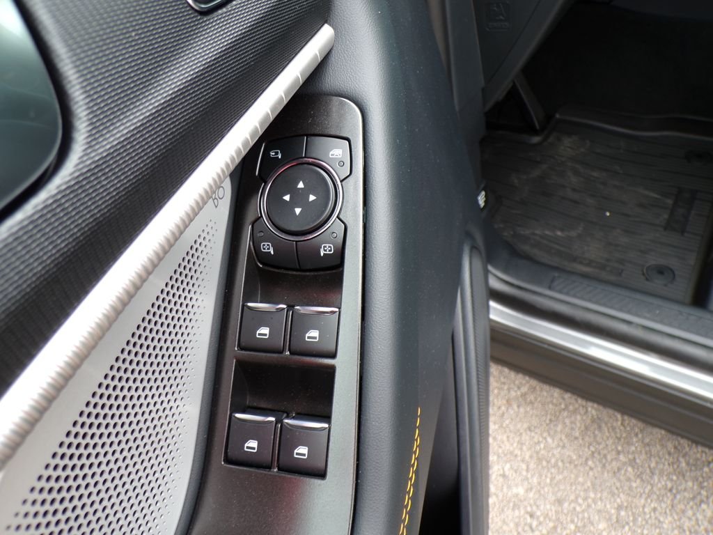 New 2026 Carbonized Gray Metallic Ford Tremor® image 13