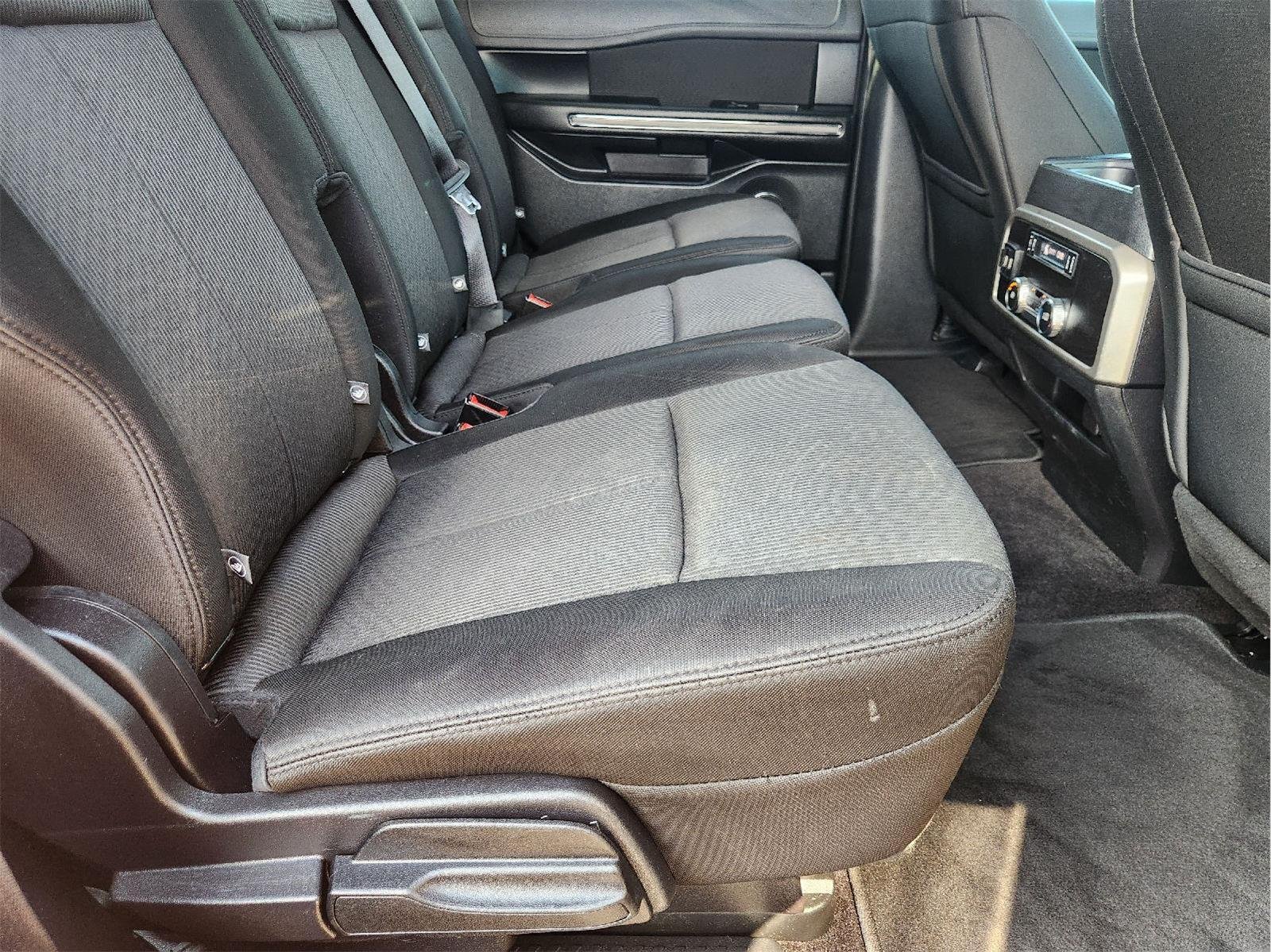 2019 Ford Expedition photo 31 of 34