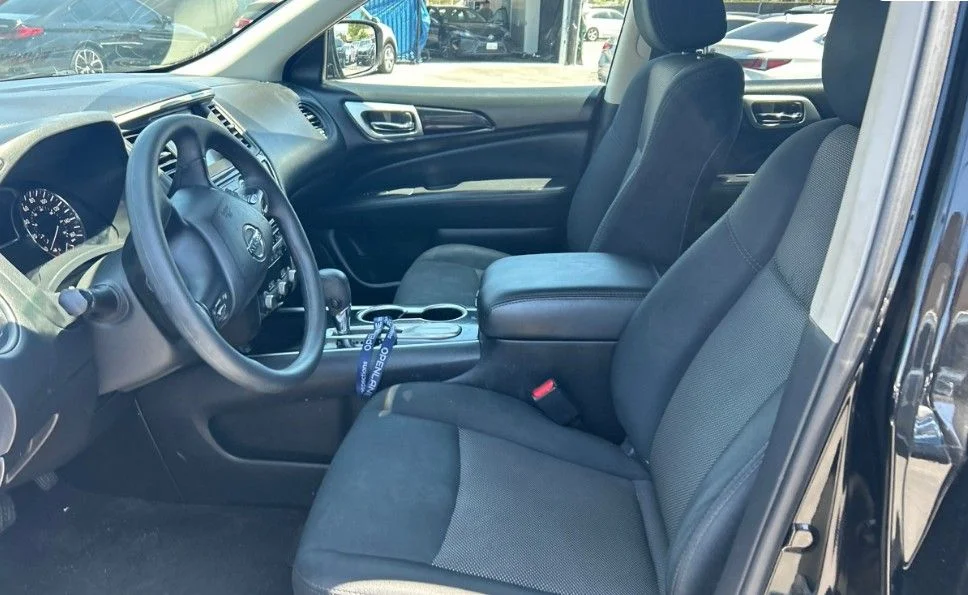 Certified Used 2018 Black Nissan S image 5