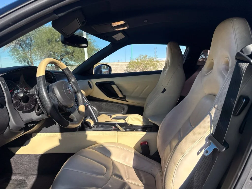 Used 2015 Gray Nissan Premium image 20
