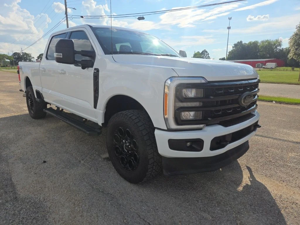 Certified Used 2023 White Ford XLT image 1