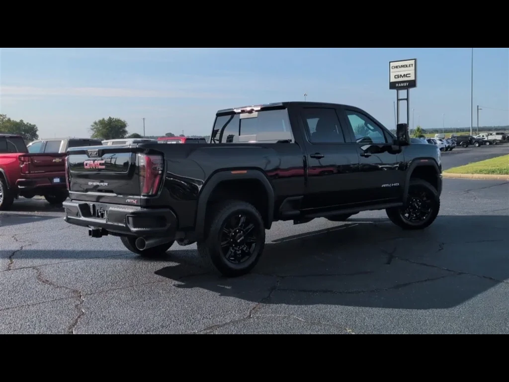 Used 2026 Onyx Black GMC AT4 image 8