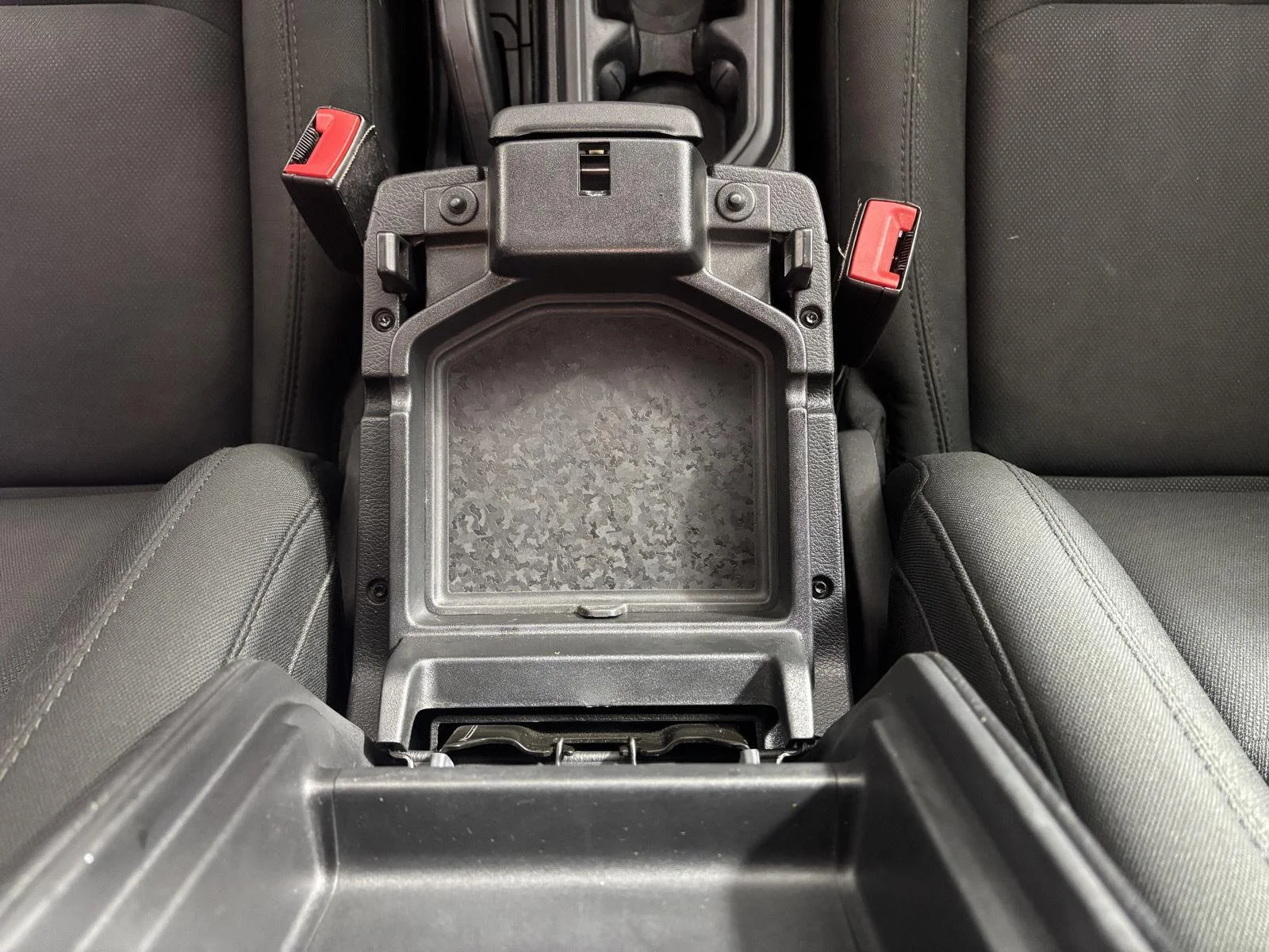 Used 2019 Black Clearcoat Jeep Sport Altitude image 33