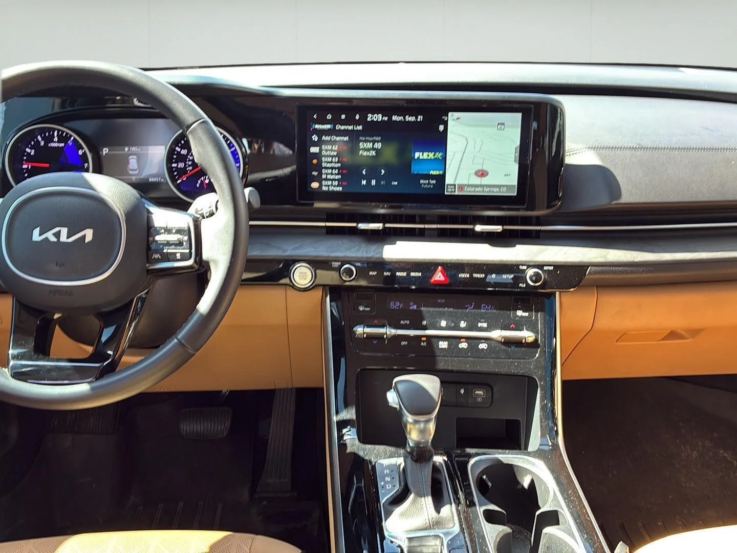 Used 2024 Astra Blue Kia EX image 28