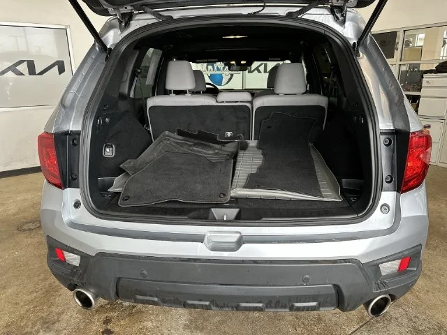 Used 2023  Honda EX-L image 29