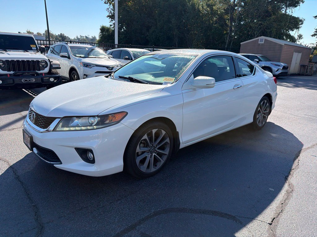 Used 2015  Honda EX-L image 1