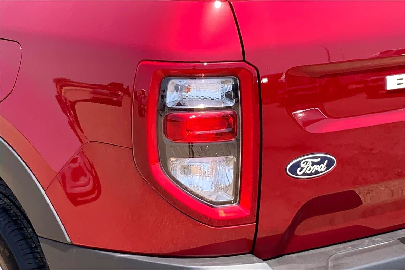 New 2026 Ruby Red Metallic Tinted Clearcoat Ford Outer Banks® image 14
