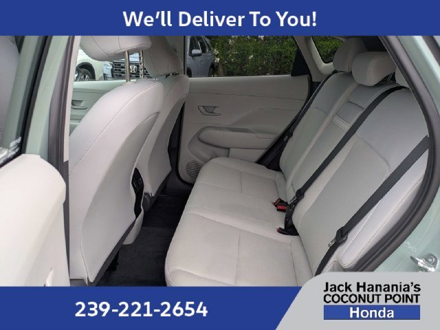 Used 2024 Green Hyundai SEL image 14