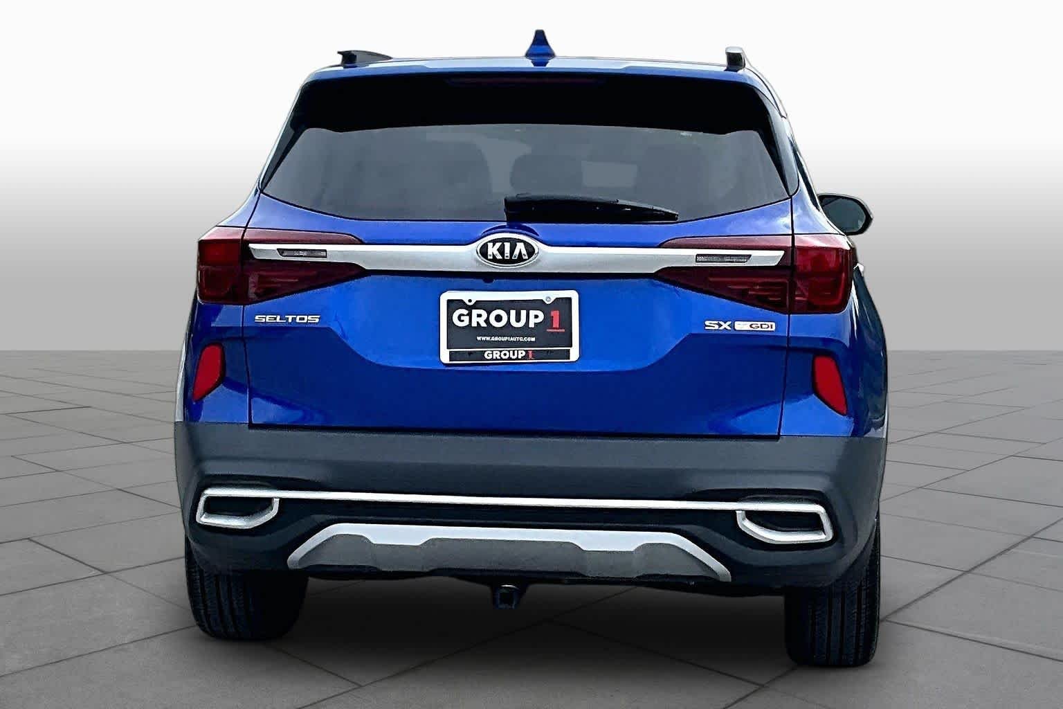 Used 2021 Neptune Blue Kia SX image 5