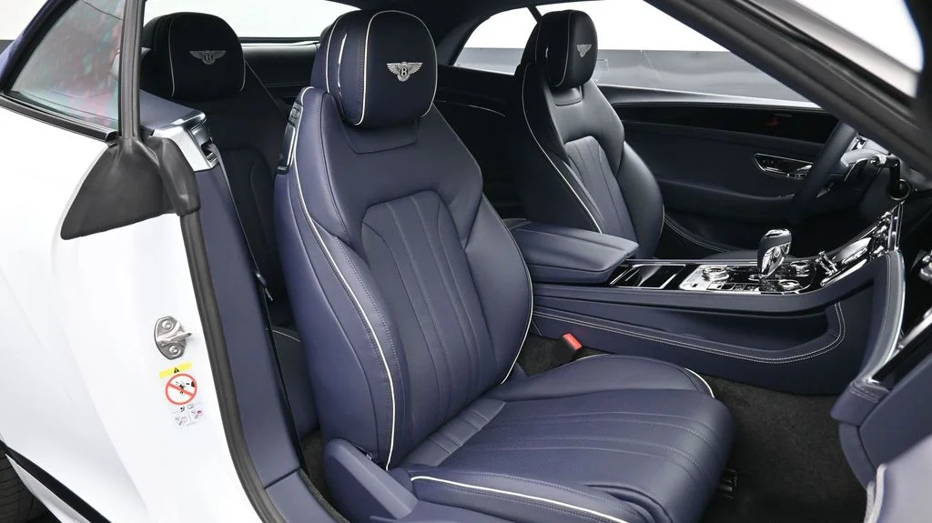 New 2026 White Bentley  image 17