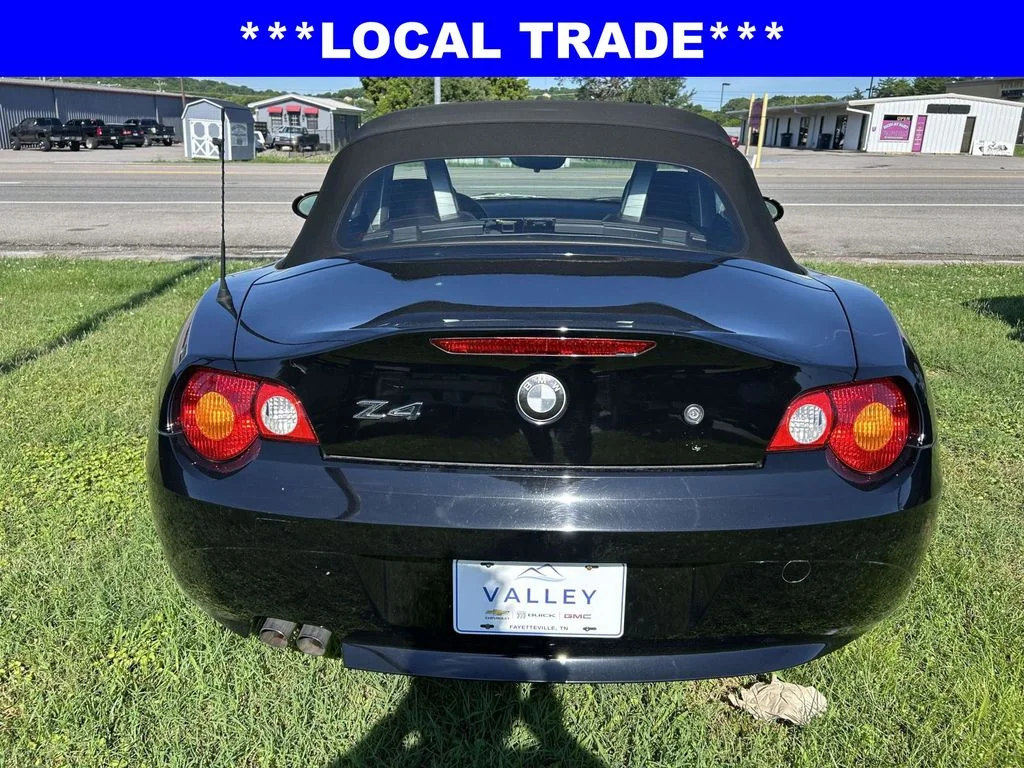 Used 2004 Black BMW 2.5i image 5