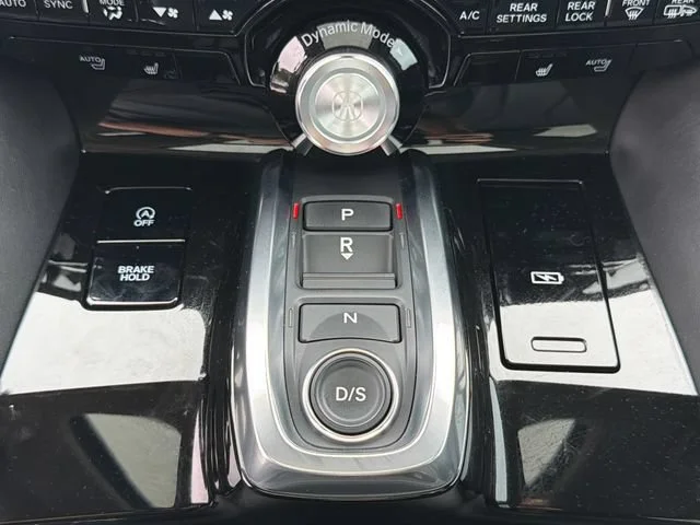 Used 2025 White Acura Technology Package image 32