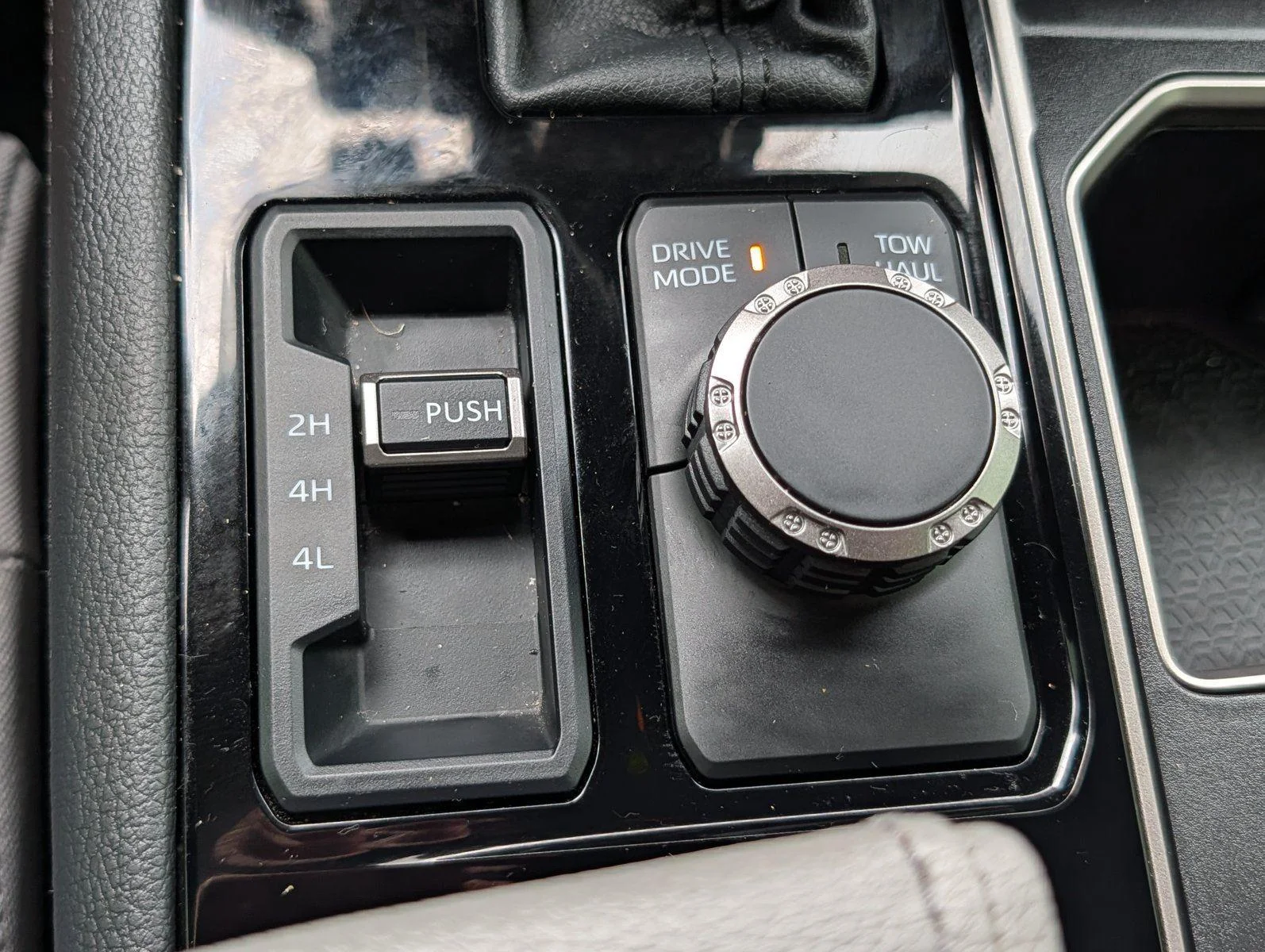 Used 2025 Lunar Rock Toyota Limited image 22