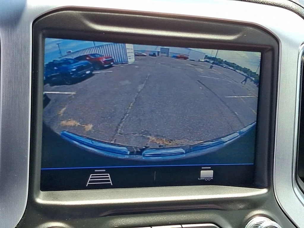 Used 2021 SUMMIT WHITE GMC Elevation image 58