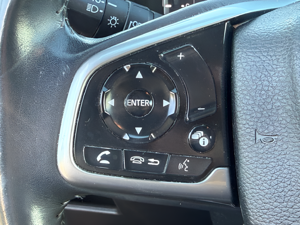 Used 2019  Honda EX-L image 16