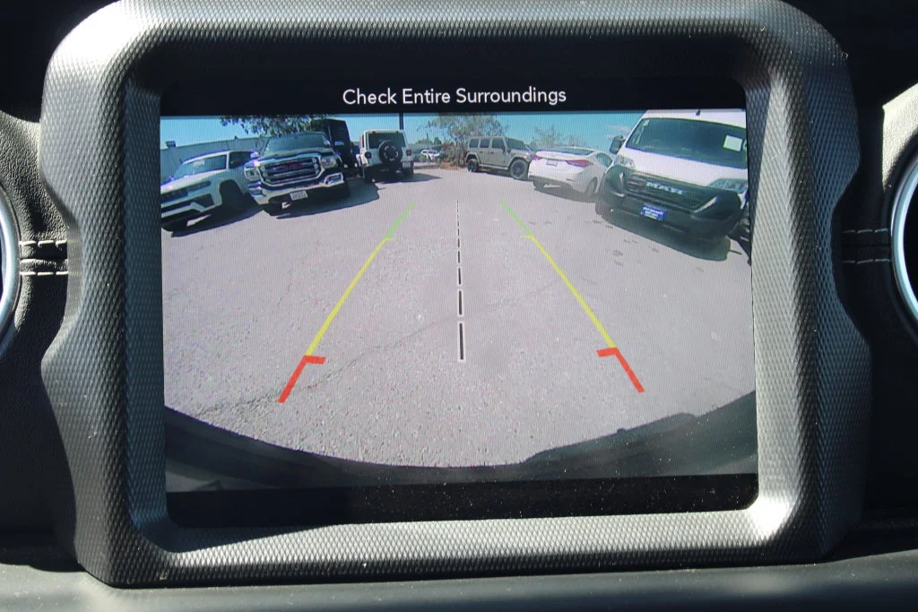 Used 2018 Black Jeep Unlimited Sahara image 20