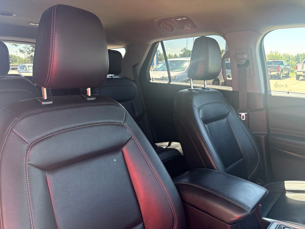 Used 2021 Gray Metallic Ford XLT image 24