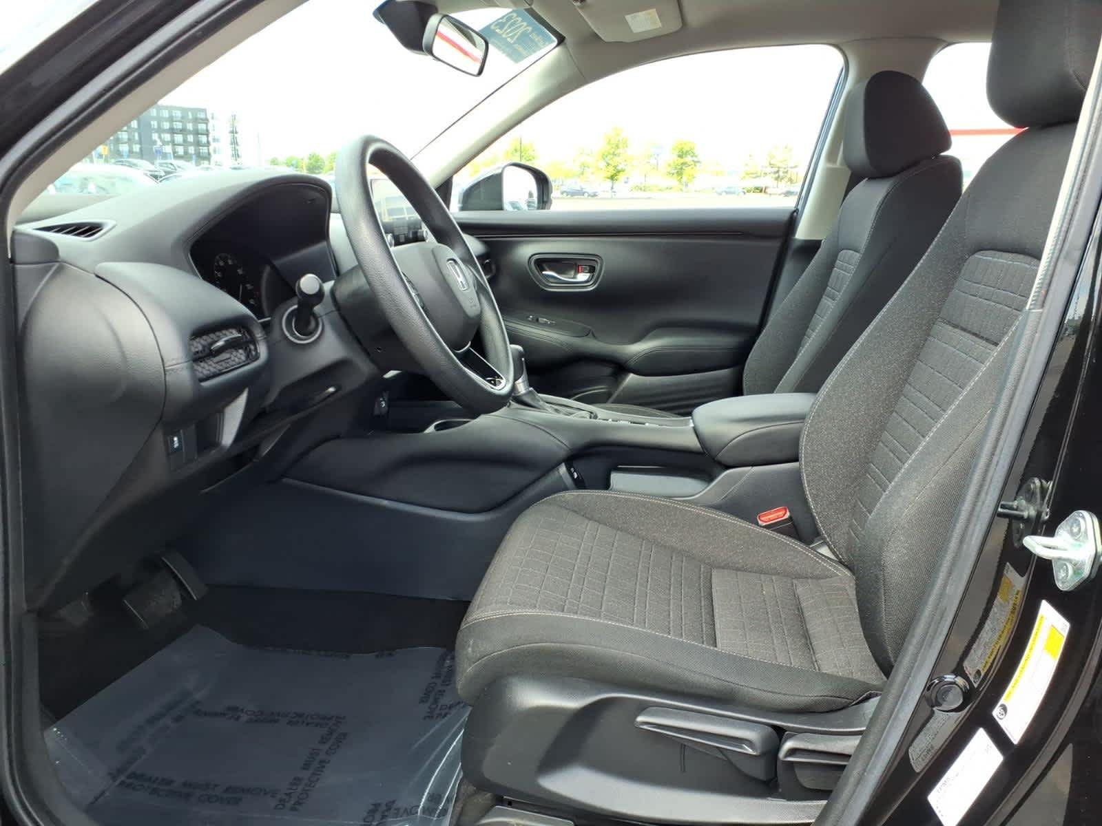 2023 Honda HR-V LX - Photo 9