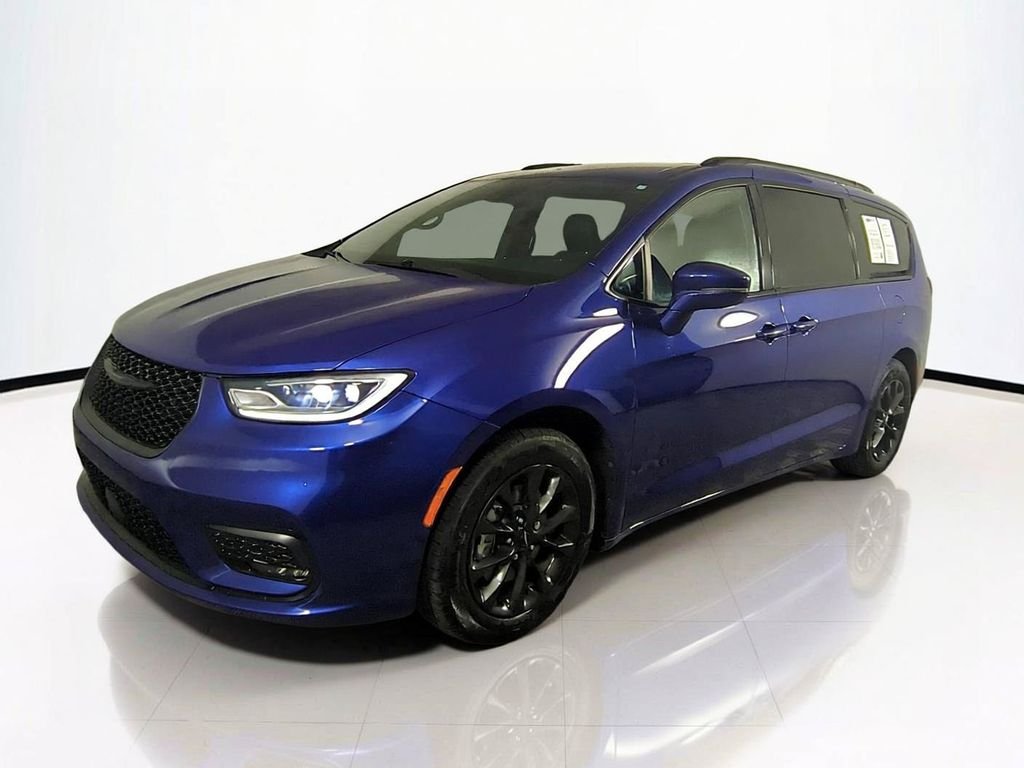 Used 2021 Blue Chrysler Touring L image 9