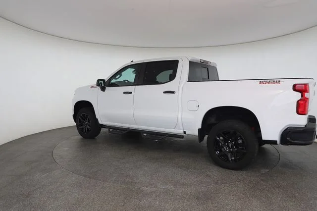 Used 2021 White Chevrolet LT Trail Boss image 14