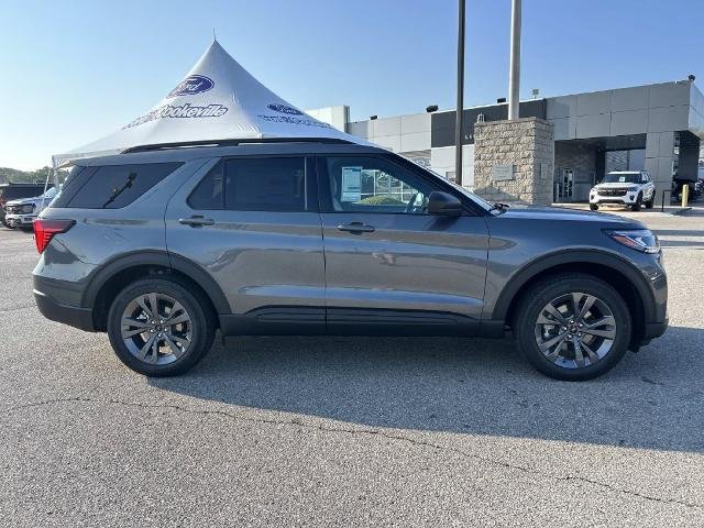 New 2027 Carbonized Gray Metallic Ford Active image 3