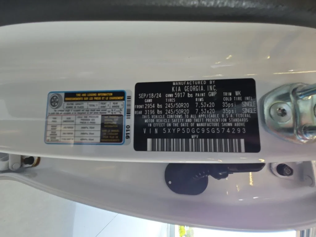 Used 2025 White Kia SX-Prestige X-Line image 25