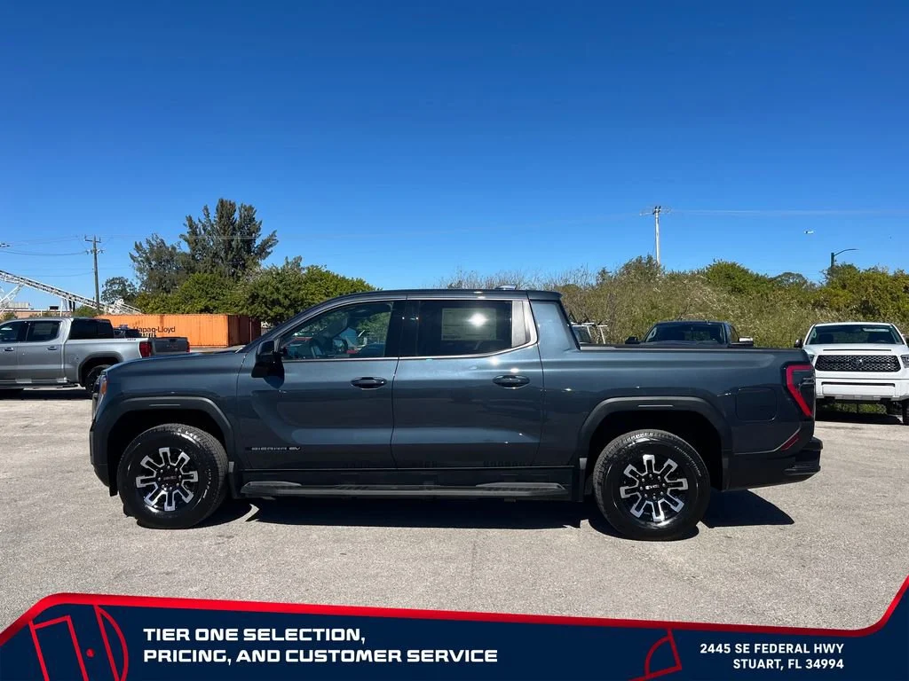 New 2026 Deep Ocean Metallic GMC Elevation Extended Range image 4
