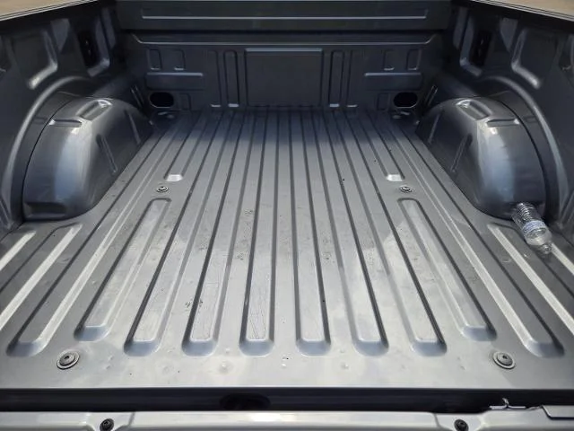 New 2026 Iconic Silver Metallic Ford XLT image 40