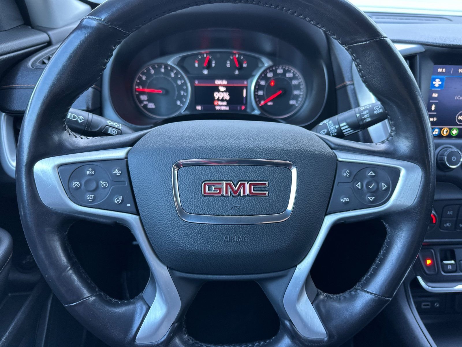 Used 2021 White GMC SLT image 22